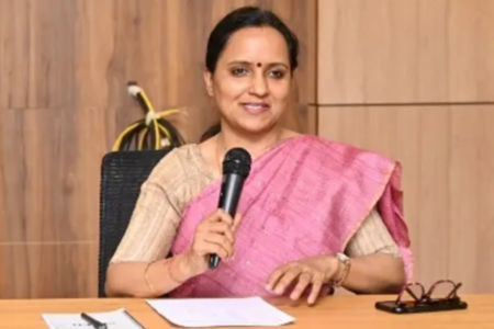 ओडिशा कैडर की वरिष्ठ IAS अधिकारी सुजाता कार्तिकेयन ने स्वैच्छिक सेवानिवृत्ति के लिए आवेदन किया